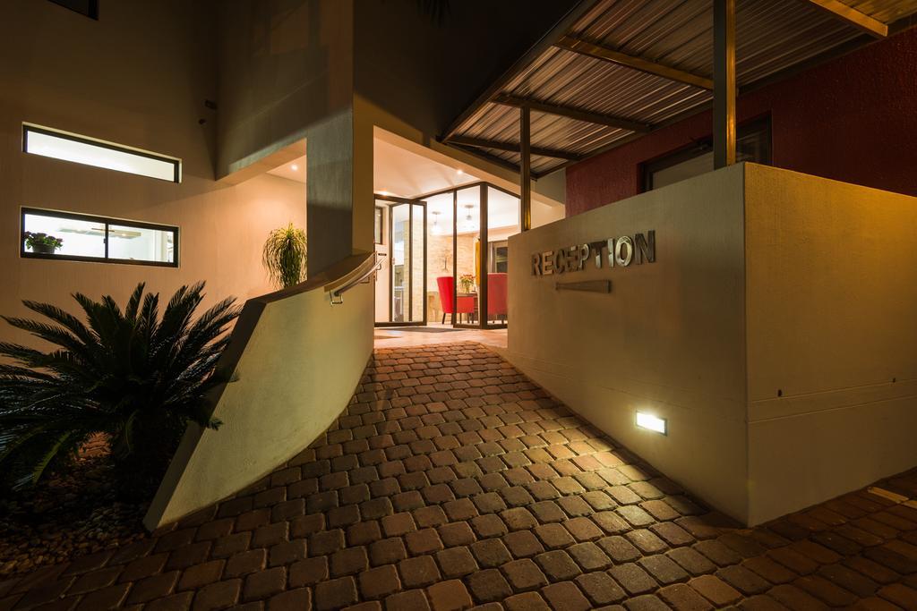 Montebello Guesthouse Windhoek Exteriör bild